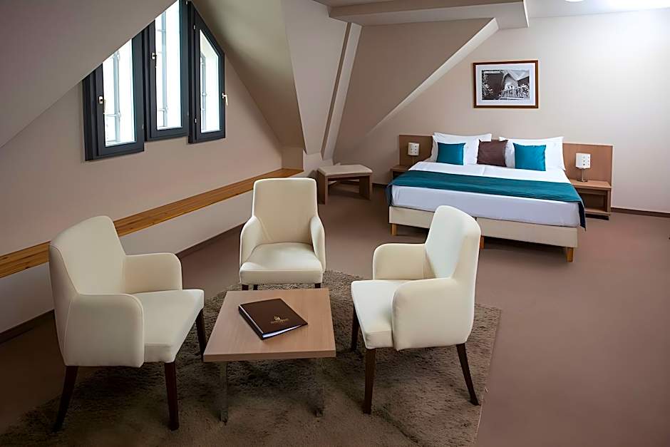 Erzsebet Kiralyne Hotel