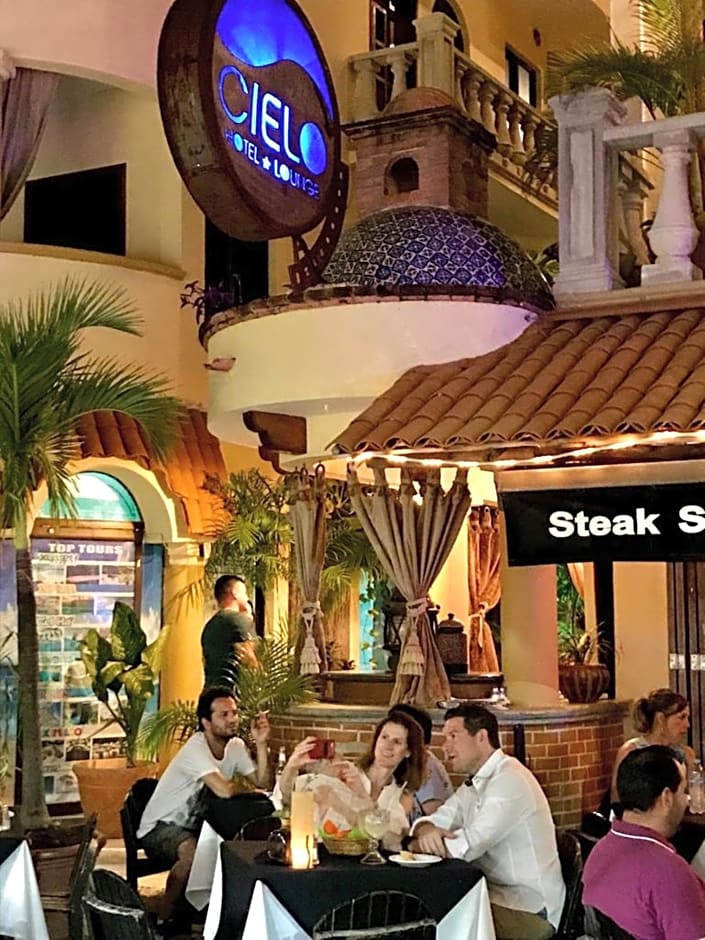 El Cielo Hotel