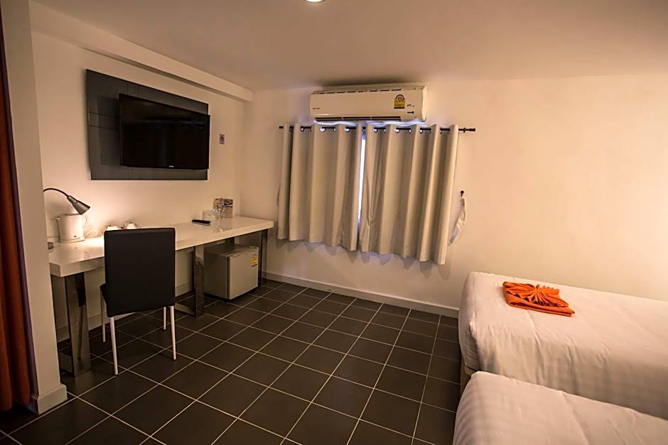 Original Orange Hotel