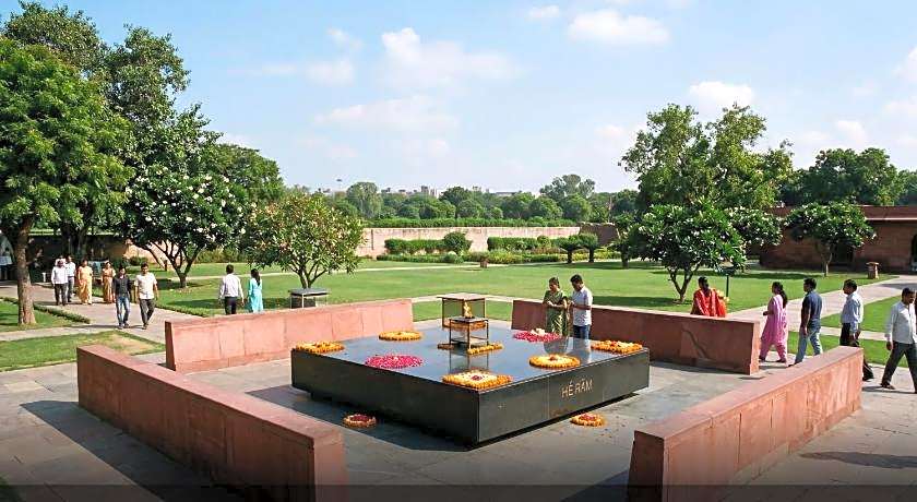 Hotel Chand Palace @ New Delhi Railway Station Delhi