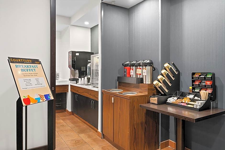 Courtyard by Marriott Burlington Williston