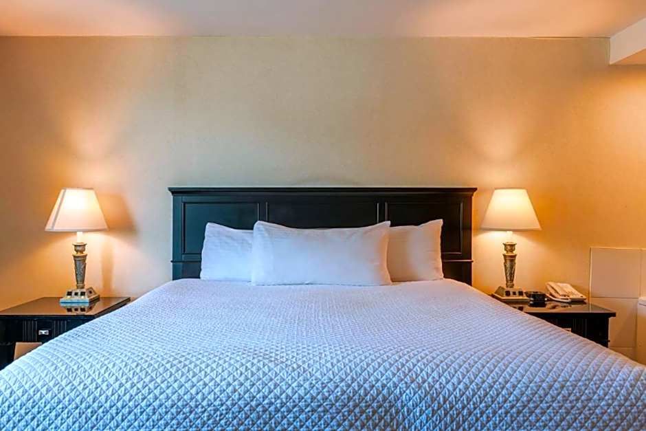 Ogunquit Hotel and Suites