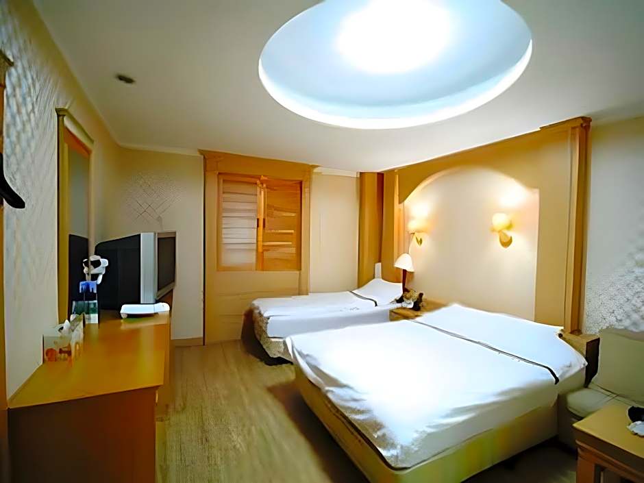 Reborn Suwon Silkroad Hotel