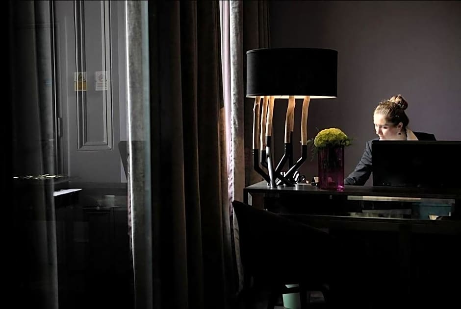 Signature Townhouse London Hyde Park