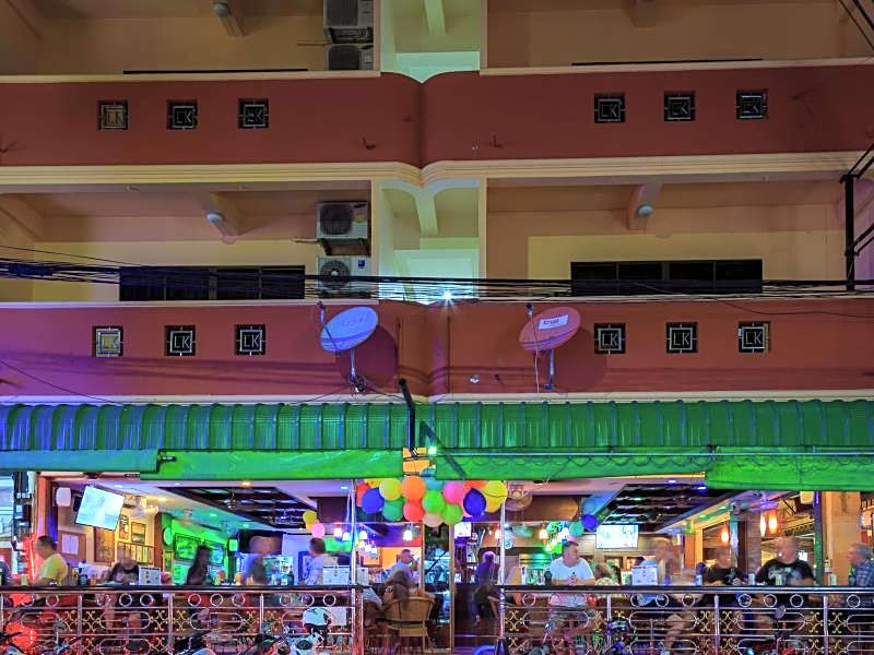 Harrys Hotel, Bar & Restaurant