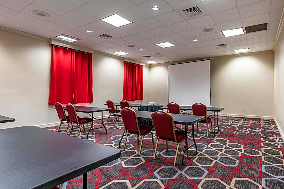 Quality Inn Lexington - Horse Park