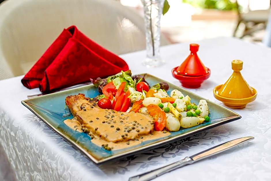 Hotel EZZAHIA by HMS