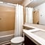 Sonesta Simply Suites Dallas Richardson