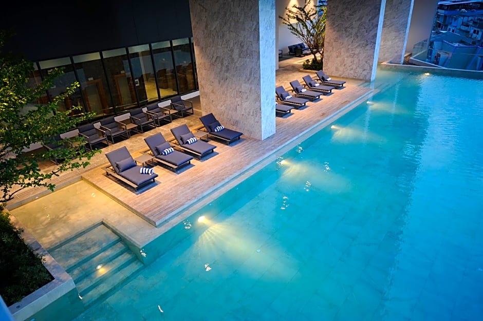 Oakwood Hotel & Residence Sri Racha