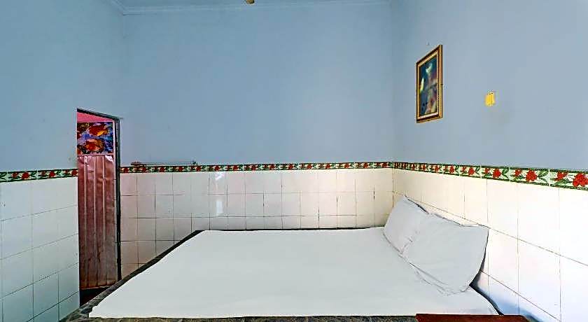 Hotel O Sekar Jagat Near Pantai Baluk Rening