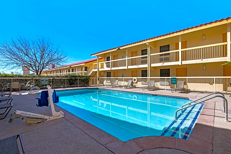 La Quinta Inn & Suites by Wyndham El Paso Lomaland