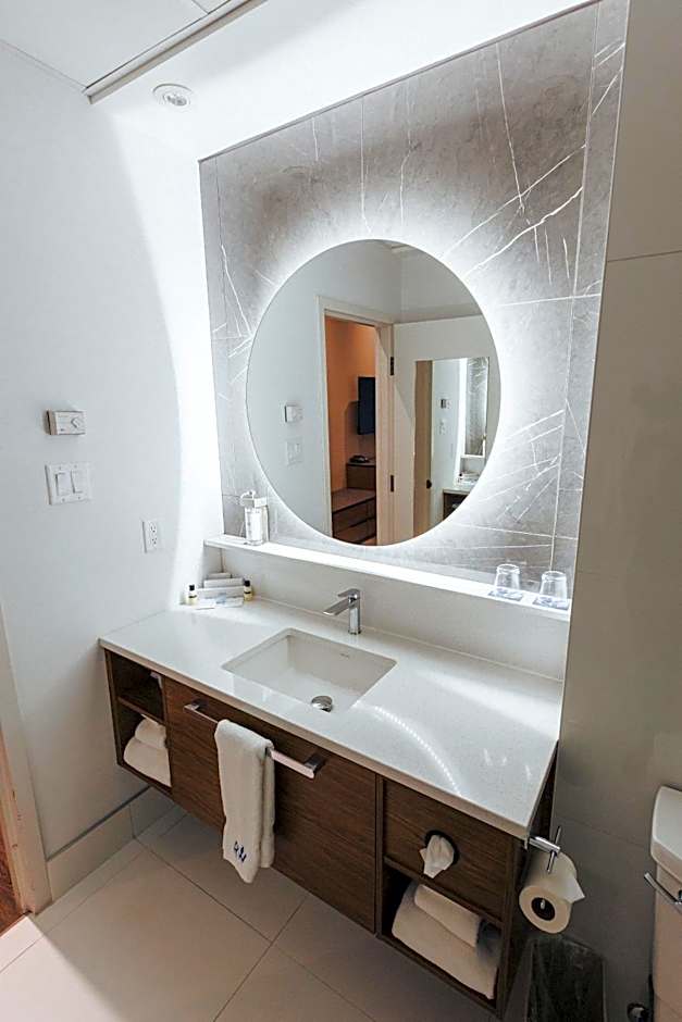 Hotel Royal William, an Ascend Collection Hotel