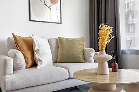 Silkhaus Chic 1BDR in Oasis Tower in Masdar City