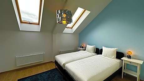 One Bed Room