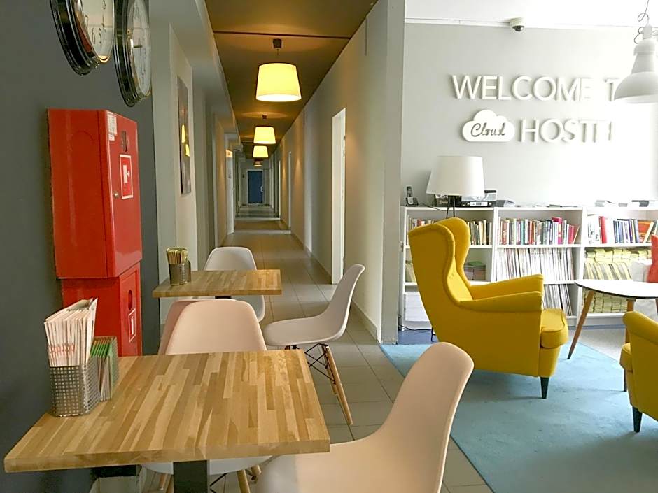 Cloud Hostel