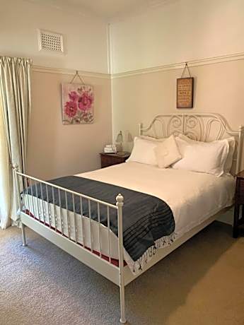 The Autumn Queen Suite