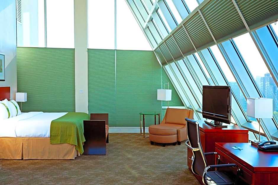 LIC Manhattan View Hotel