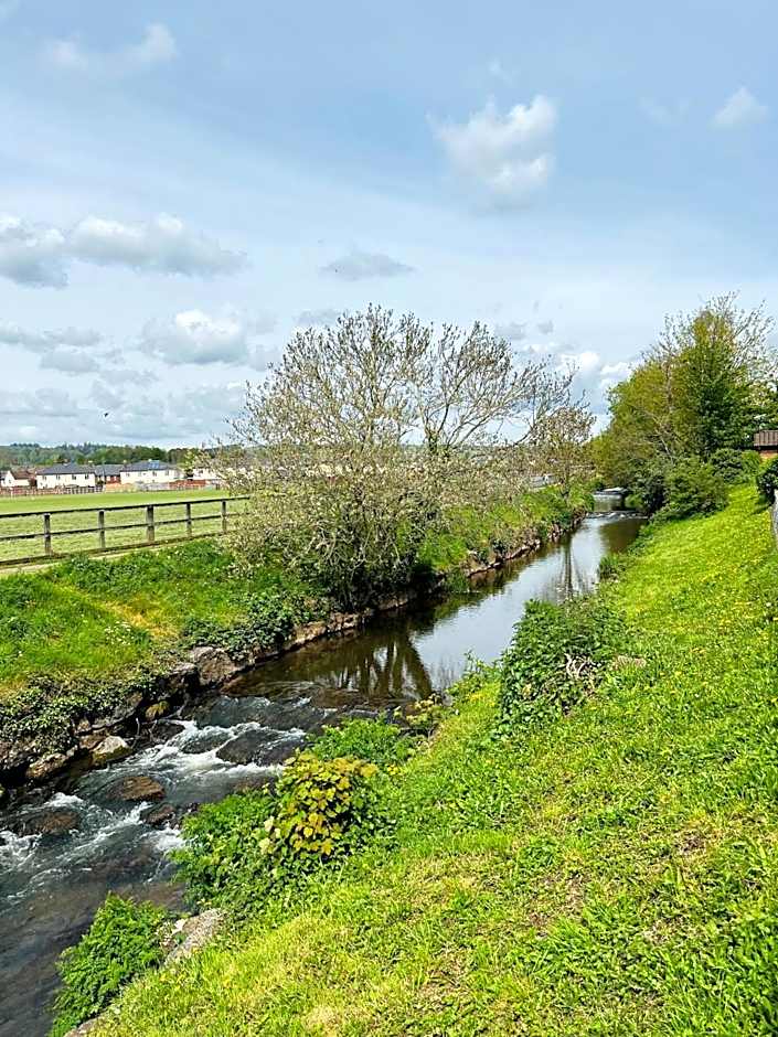 Tiverton Hotel Lounge & Venue