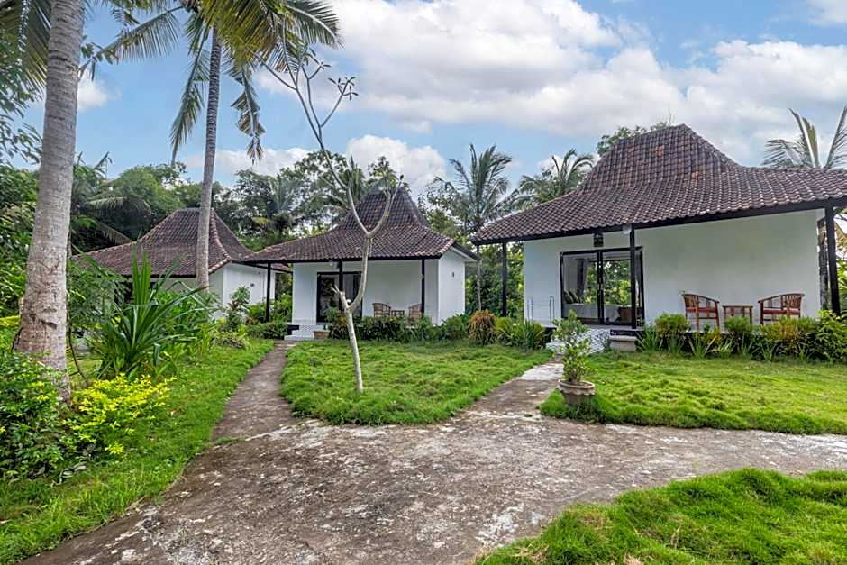 Radjes Bungalow Nusa Penida
