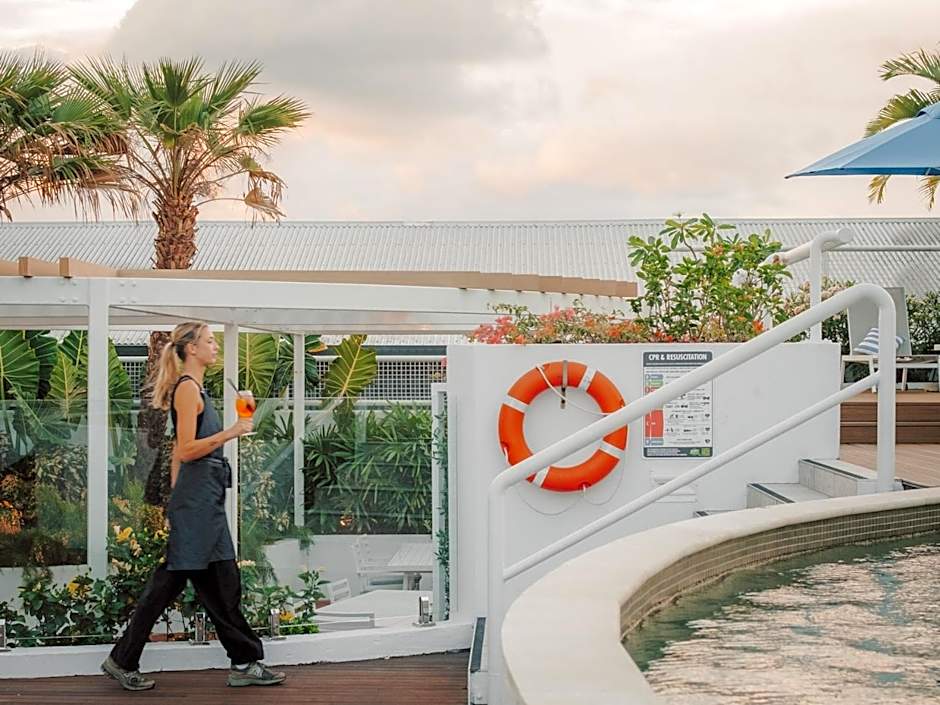 Sunshine Tower Hotel