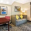 La Quinta Inn & Suites by Wyndham Houston - Magnolia