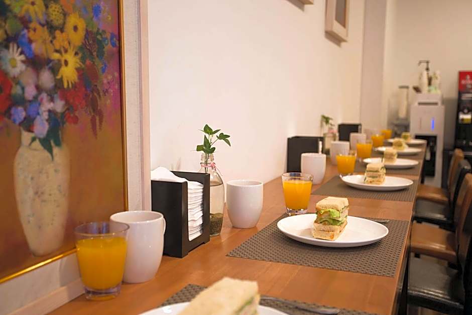 Golden Business Hotel