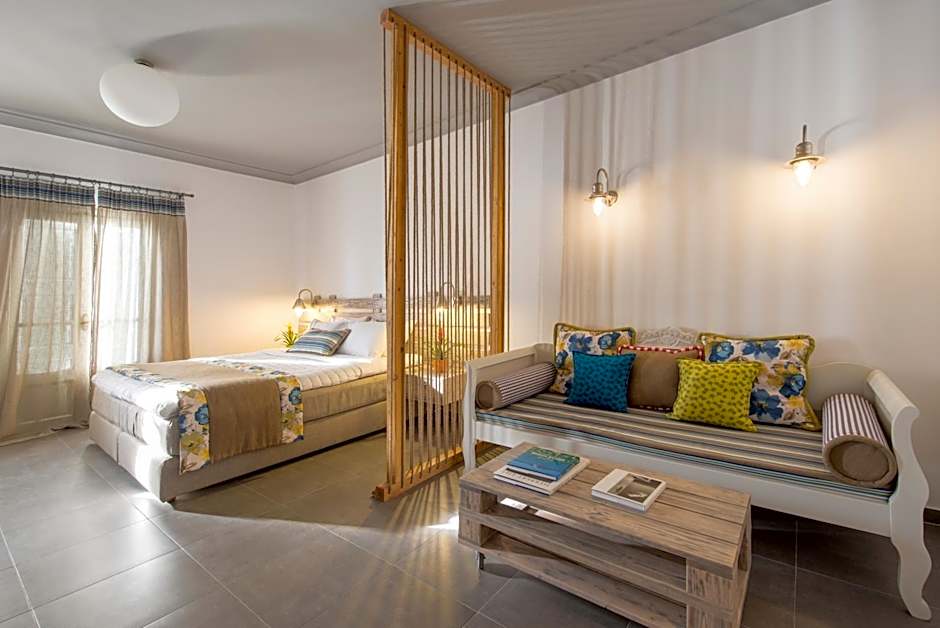 Caldera's Dolphin Suites