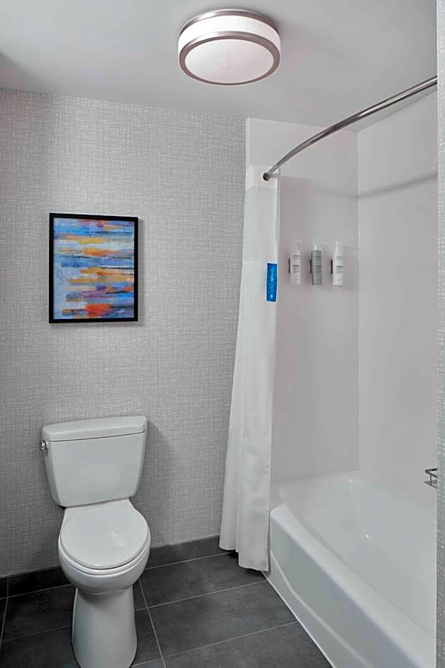 Hampton Inn By Hilton & Suites Saratoga Springs Downtown