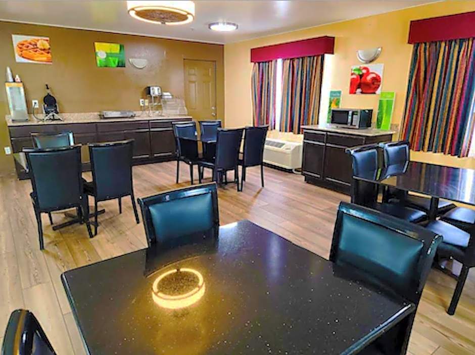 Baymont by Wyndham Del Rio