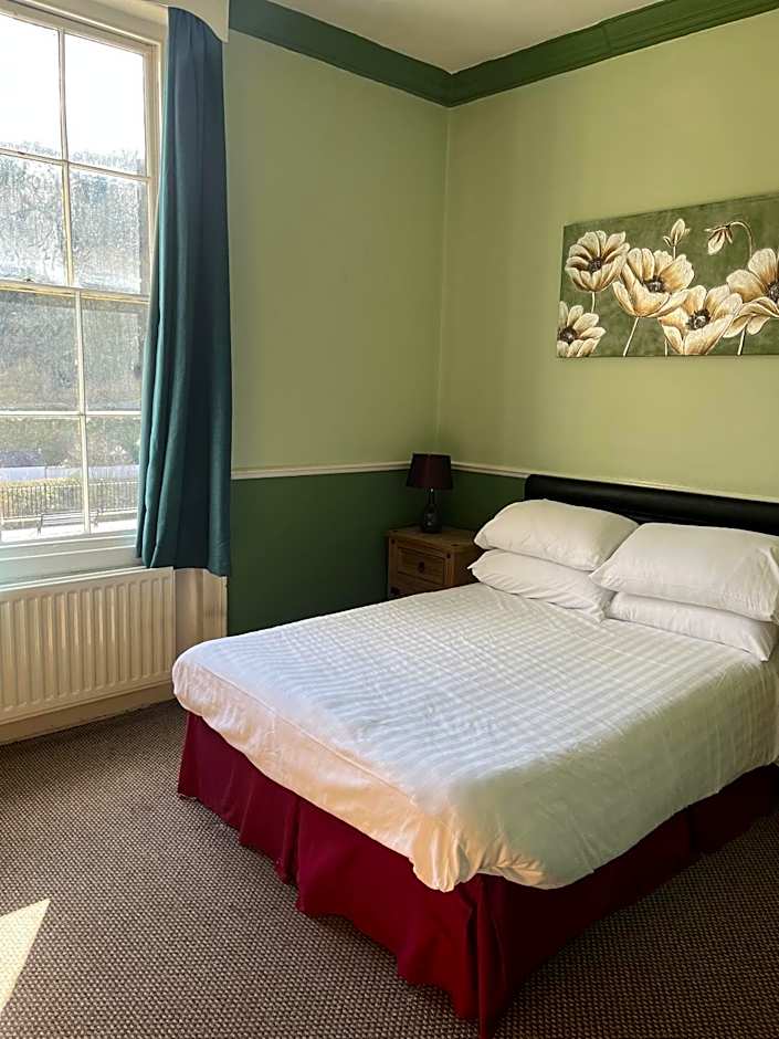 The Tontine Hotel & Bar