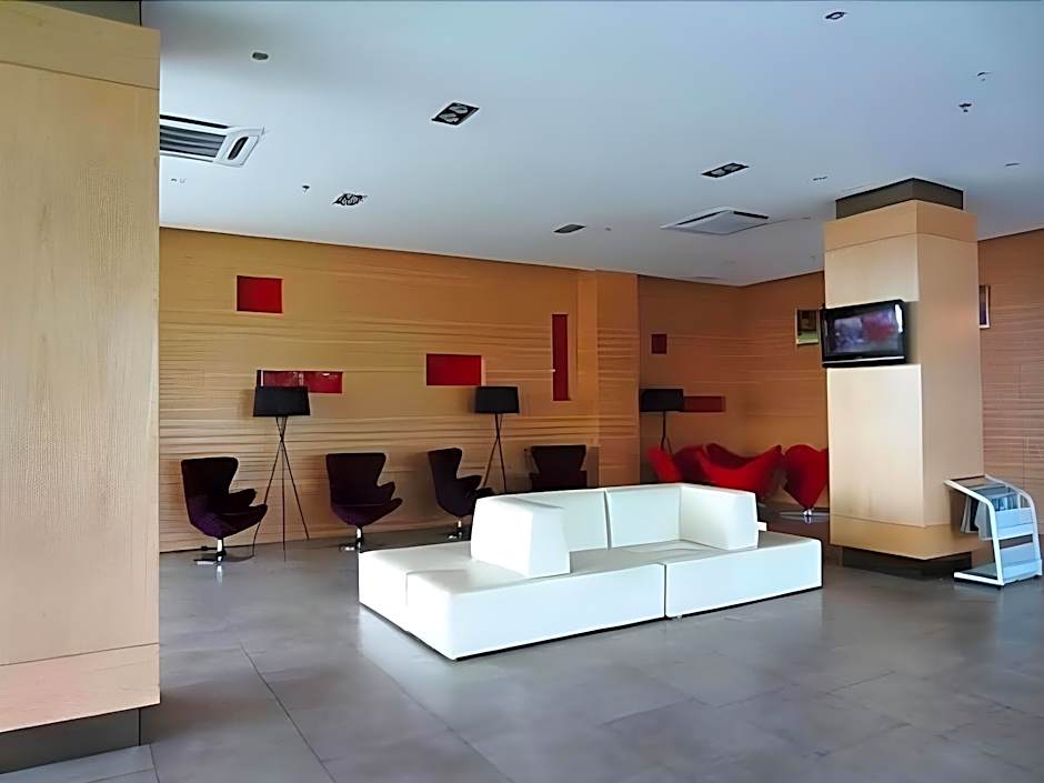 Grand Court Hotel