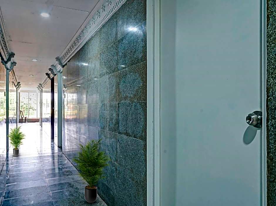 Capital O Rayan Plaza – Ernakulam, NE