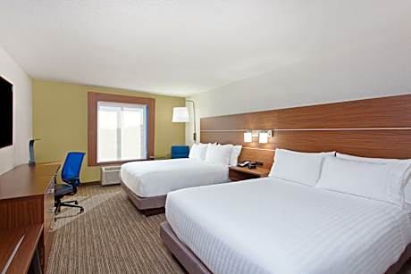 2 Queen Beds Standard