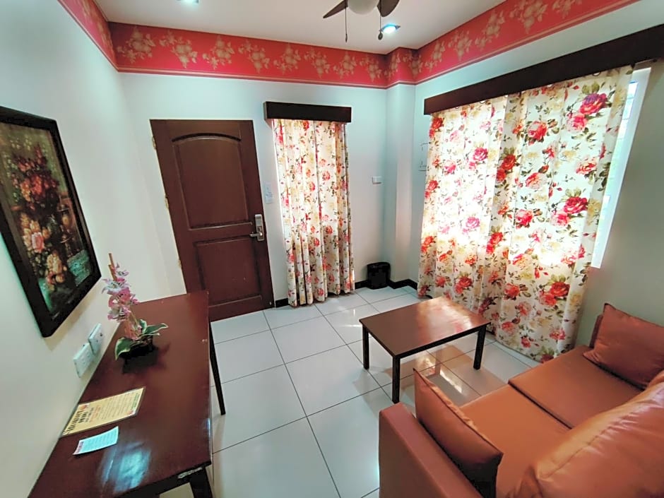 Executive Tulip Apartelle