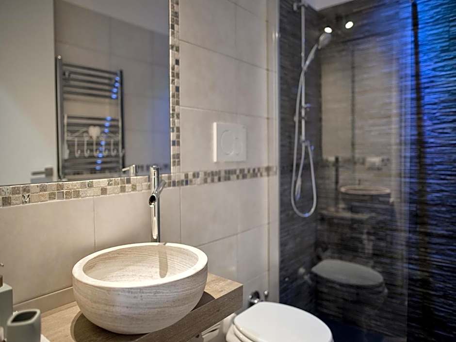 TinkerBell GuestHouse