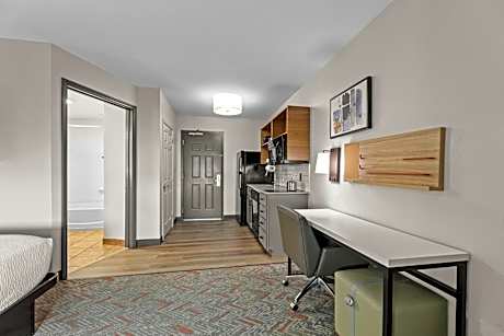 Queen Suite with Two Queen Beds