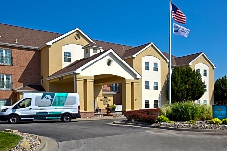 Homewood Suites by Hilton Kansas City Airport