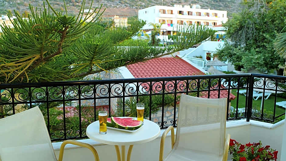 Camelot Royal Beds by Checkin