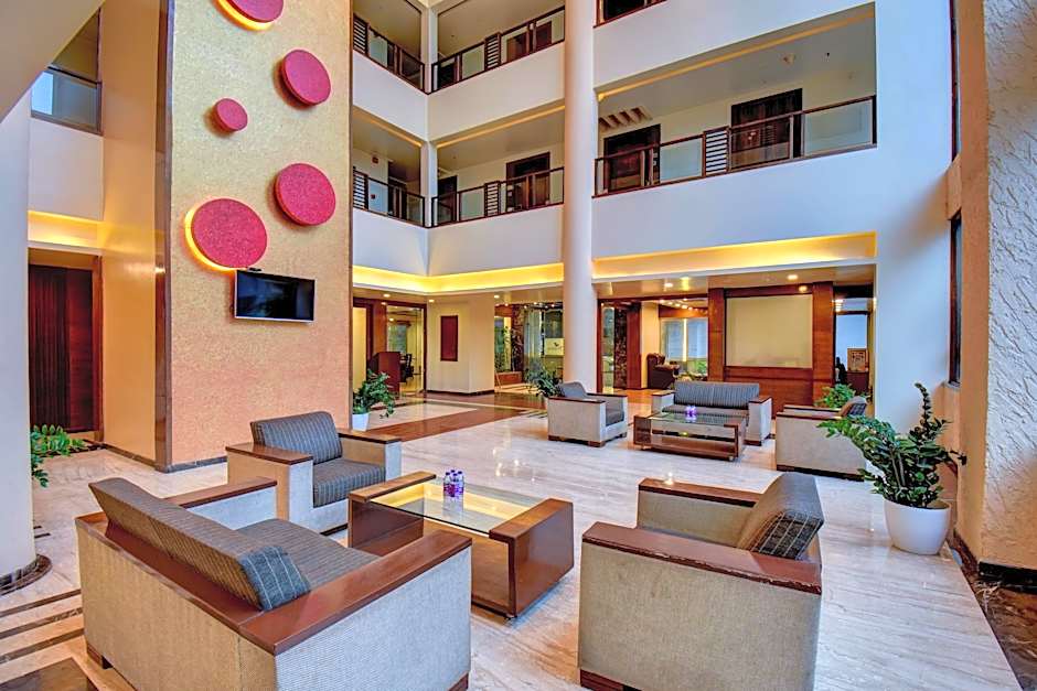 Hotel Lotus Ivy Studios Near Pune Airport