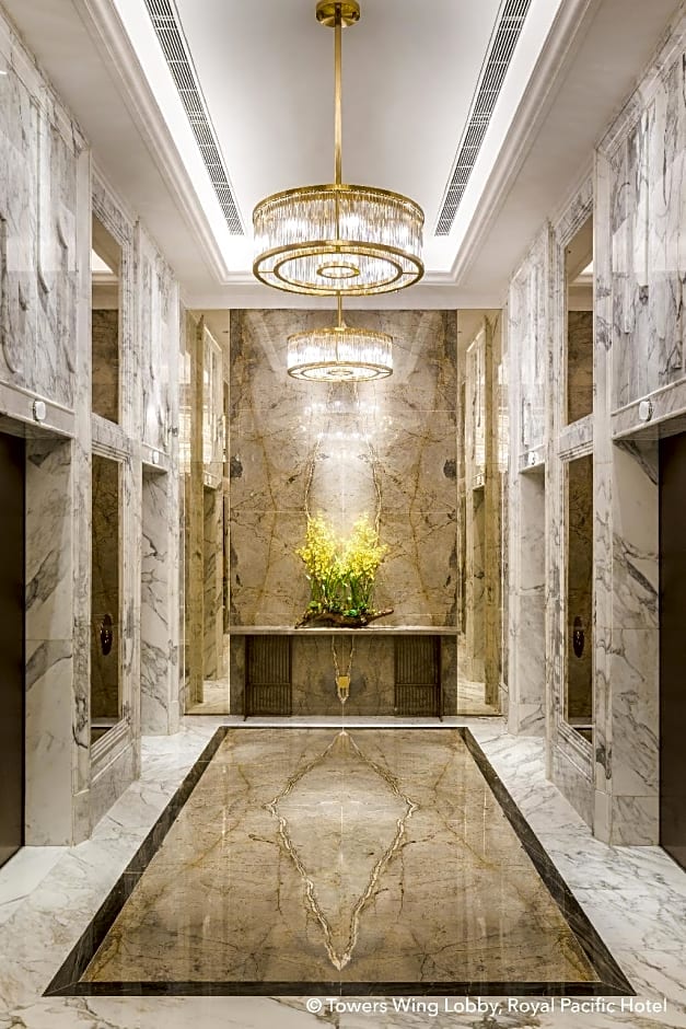 The Royal Pacific Hotel And Towers