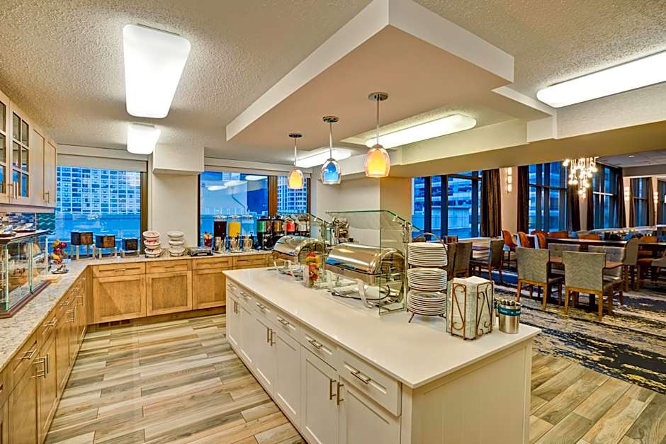 Homewood Suites By Hilton Chicago Downtown