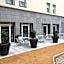 B&B HOTEL Lyon Caluire Cité Internationale