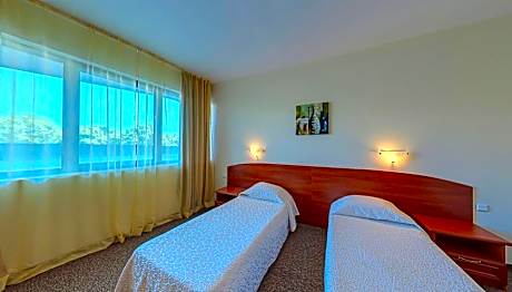 Economy Twin Room