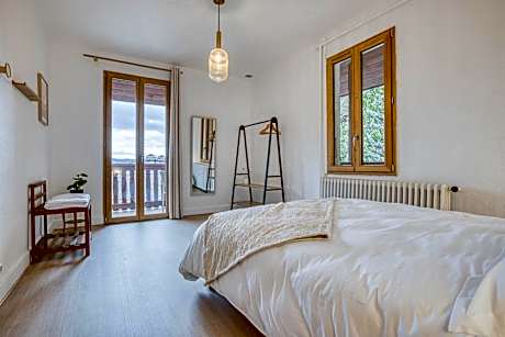 Double Room with Mountain View