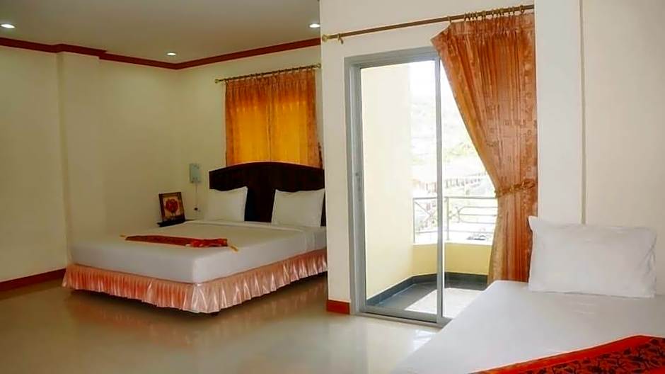 Komaree Hotel