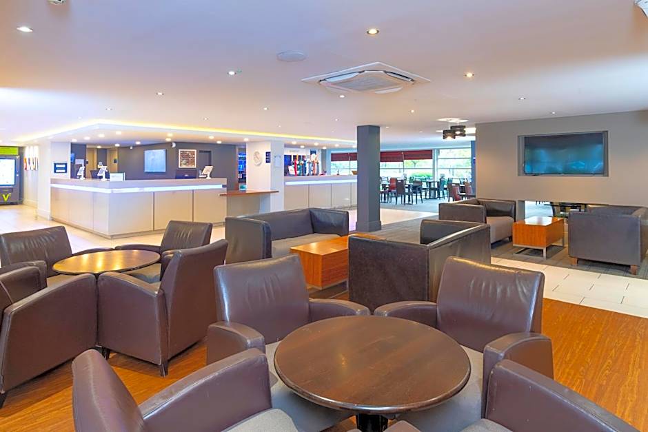 Holiday Inn Express Milton Keynes By IHG