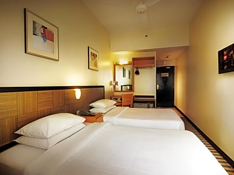 Y5 Deluxe Double or Twin Room 