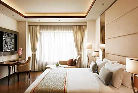 Executive Suite with lounge Access & One Way Railway Station/ Airport Transfer.