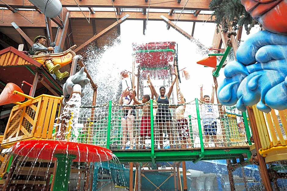 Six Flags Great Escape Lodge & Indoor Waterpark