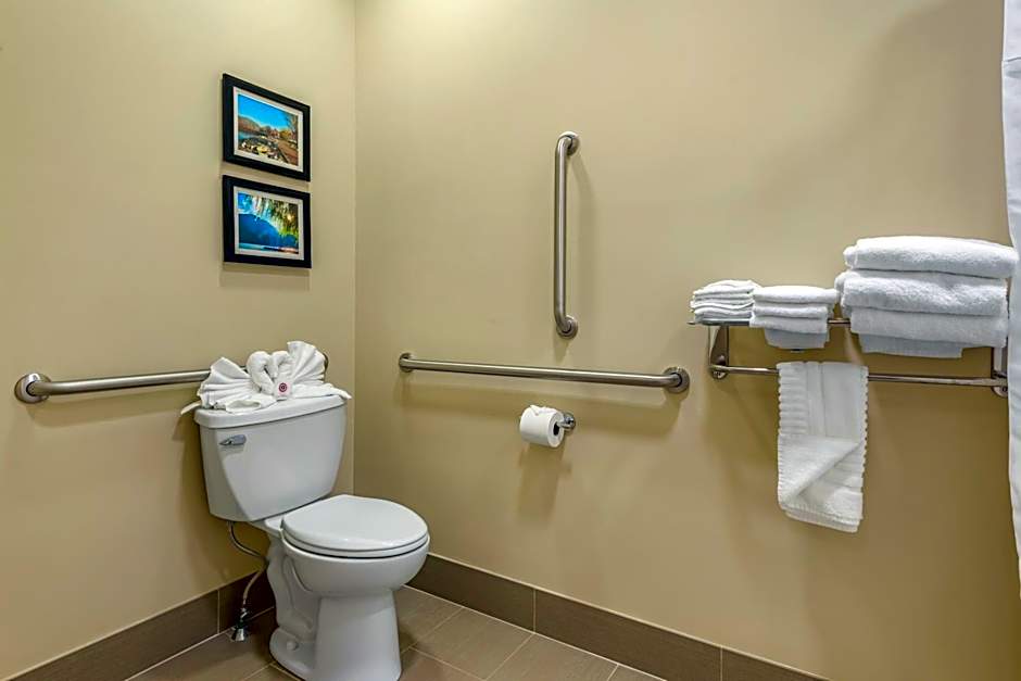 Comfort Inn Brewster